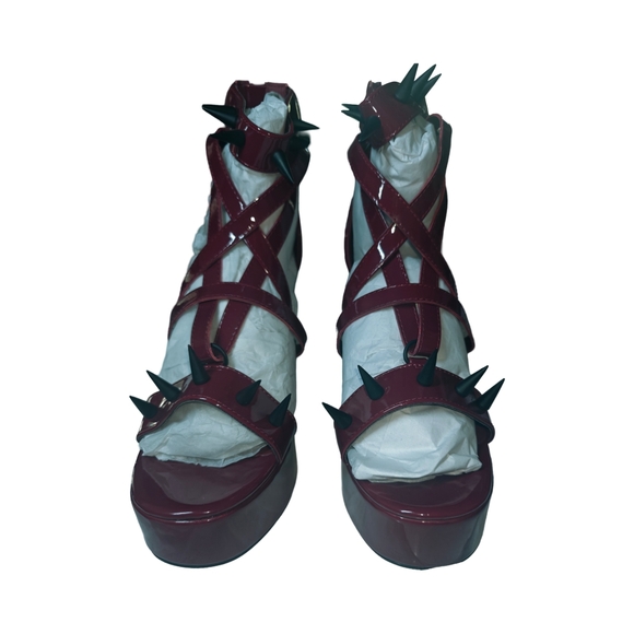 Widow Spike Heels - Picture 6 of 8